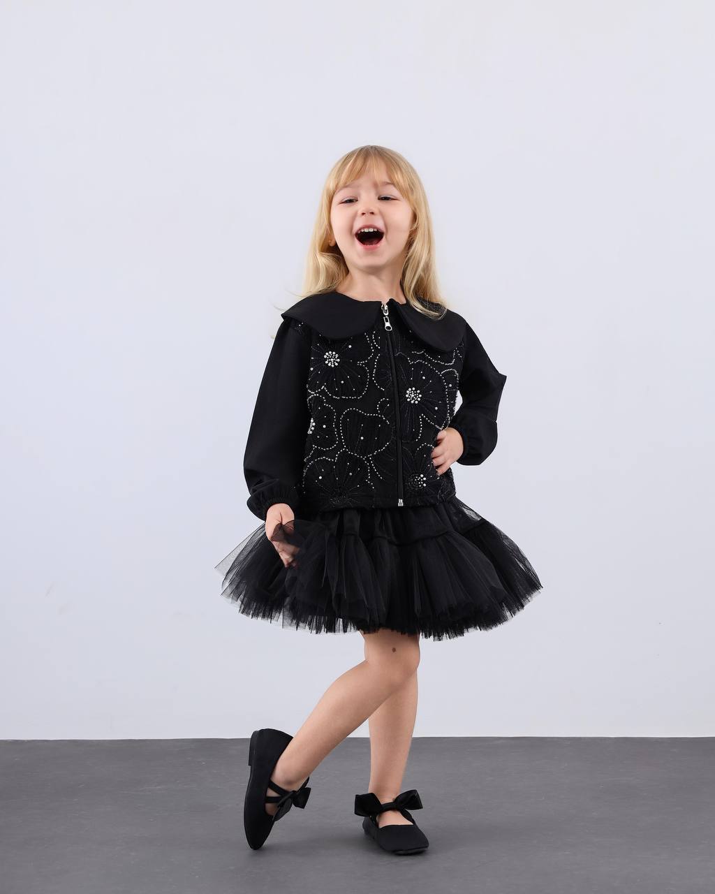 SİYAH İNCİLİ TÜTÜ ETEKLİ TAKIM