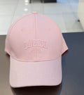 PEMBE ŞAPKA