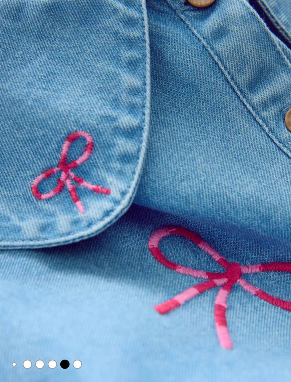 Nakış işlemeli kurdeleli elbise